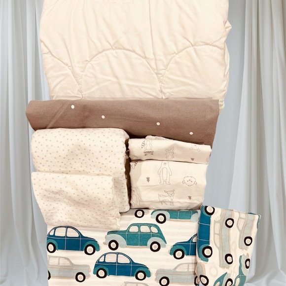 Baby Crib Cotton Duvets (3) with Pillowcase Covers (4) & Quilt | OS | Preowned - Picture 2 of 12